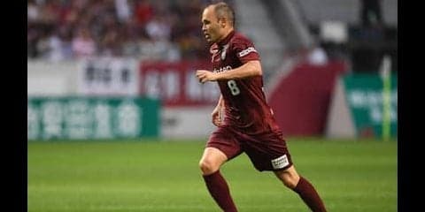 イニエスタがプレーで伝えている「バルサにあって日本にないもの」