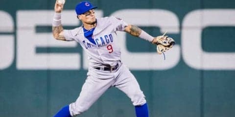 MLB公式も「呆れた」バエスの背走キャッチが話題　「最もエキサイティング」