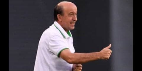 J1昇格へ。東京Ｖのスペイン人監督がこだわる「ボールの出口」の作り方