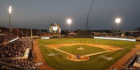 【MLB】サヨナラボークで優勝決定!?　米マイナーで珍事発生　投手がよろけて試合決着