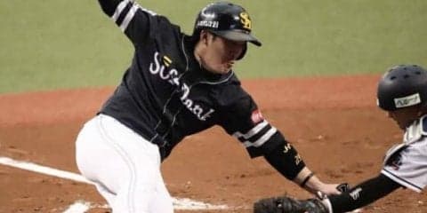 首位西武を3.5差で追うソフトバンク　5回に今宮のタイムリーで1点差に詰め寄る