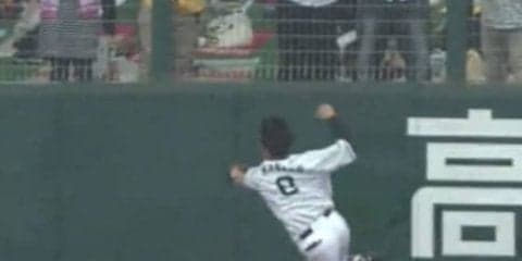 西武・金子侑がスーパープレー！　天王山連勝、M点灯王手を呼んだ美技が凄い