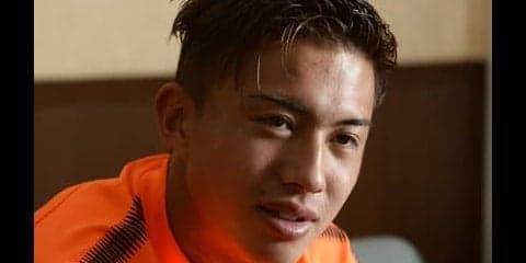 安部裕葵は断言。「環境や先輩が僕をサッカーに夢中にさせてくれる」 