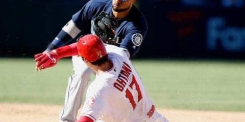 【MLB】大谷翔平、二盗失敗で足首ひねる　ソーシア監督「問題ない。火曜日は大丈夫」