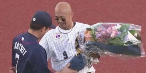ロッテ福浦が2000安打達成　地元ファン、同期の西武・松井の前で鮮やか二塁打