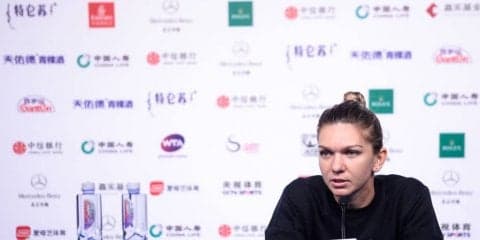 ハレプの背中の不調は「椎間板ヘルニア」、最終戦欠場の懸念も