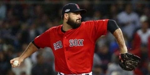 【MLB 地区シリーズ】「なんという球」-Rソックス右腕がピンチで投じたカーブが「えげつない」