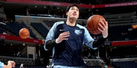 渡邊雄太、NBAプレシーズンで初得点、初ダンク、初3ポイントシュートと大暴れ！