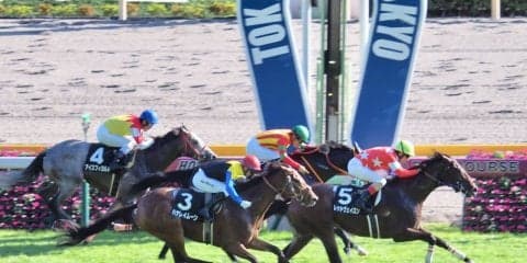 【鷹巣山特別】レッドヴェイロンが圧倒的人気にこたえる！ゴール前強襲