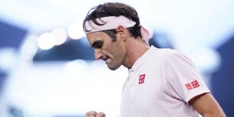 フェデラー 楽天優勝のメドベージェフに苦戦も3回戦進出[ATP1000 上海]