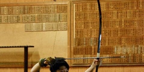 【弓道部男子】　近大に勝利し、リーグ戦初白星