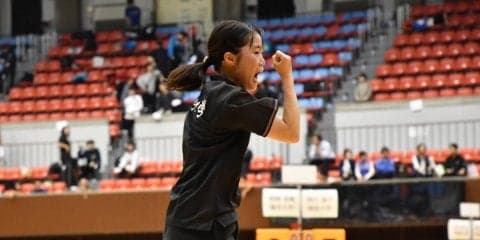 【バドミントン部女子】 重信主将がチームで唯一、シングルスで４回戦進出！