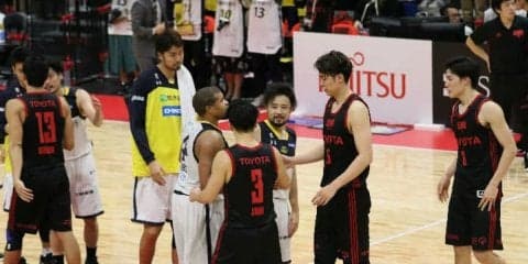 栃木との『新旧王者対決』、勝負を決められずアルバルク東京からこぼれ落ちた勝利