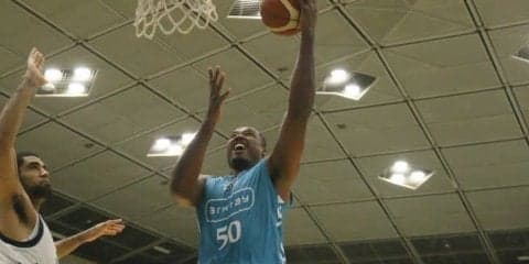 チーム一丸で作り上げたサイモン34得点、琉球との大混戦を京都ハンナリーズが制す