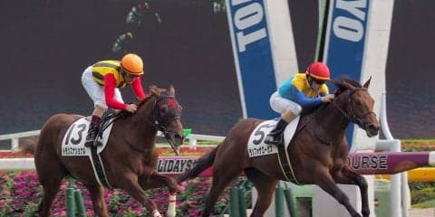 【東京5R/2歳新馬】キングカメハメハ産駒 ランフォザローゼスがデビューV！