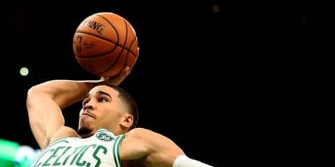 『コービー直伝』クラッチショット炸裂、セルティックスを勝利に導いたテイタム