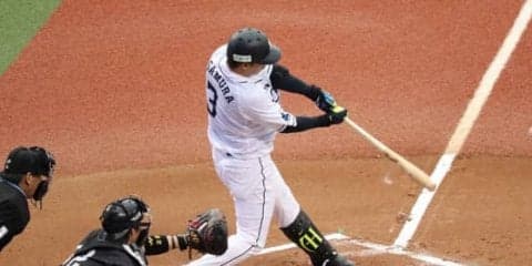 西武が再び1点差に迫る！　パ・リーグ打点王の浅村ソロ、白熱の試合に