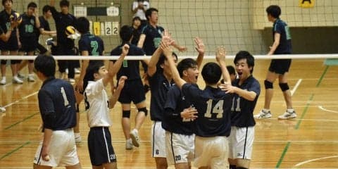 【バレーボール部男子】 大産大に大逆転勝利！