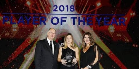 世界1位のハレプが「WTAプレーヤー・オブ・ザ・イヤー」を受賞
