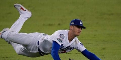 MLB公式がポストシーズン好プレー集を公開　「10月に一流のプレーを見せる」