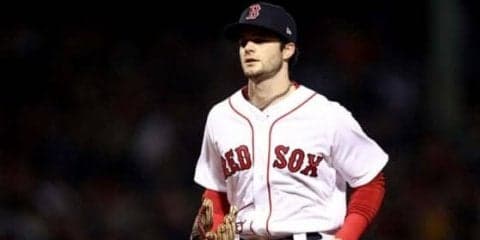 【MLB】レ軍外野手の華麗すぎるジャンピング捕球にファン感激「バレリーナ」「美しい」