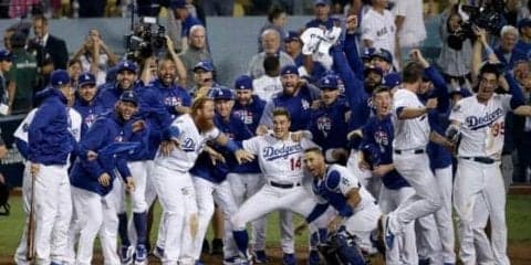 【MLB】7時間超の死闘制し1勝2敗　充実笑顔のド軍ロバーツ監督「勝てて最高」