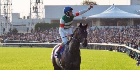 【天皇賞・秋】ルメール「コンディションが完璧」レイデオロがダービー以来のG1勝利