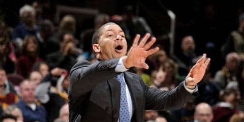 レブロン退団で弱体化、開幕6連敗のキャバリアーズがヘッドコーチを解任し再建へ