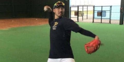 オリックス戦力外から育成契約へ…　元球宴右腕・塚原は軟式片手に復活を目指す