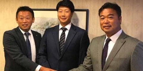 ロッテがドラフト7位の松田に指名挨拶　「長打を武器に勝負をしたい」