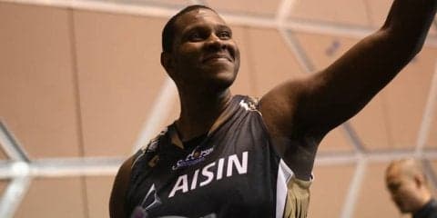 「三河のパーマー大統領」が躍動　創部71年目の名門チーム、開幕5連敗のち5連勝で勝率5割に　新体制が機能