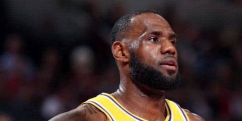 デリック・ローズの復活劇にレブロン感動「子供たちは今日のローズを見るべきだ」