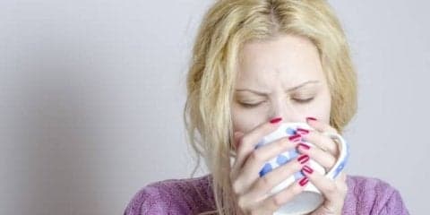 白湯を飲むだけ!新陳代謝アップに役立つ手軽なダイエット