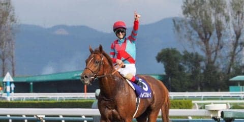 【JBCスプリント】ルメール「武さんの後ろで完璧なポジション」グレイスフルリープを勝利に導く