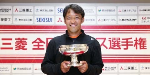 伊藤竜馬が徳田廉大に貫禄勝ちし5年ぶり2度目の天皇杯【三菱 全日本テニス選手権93rd／第9日】