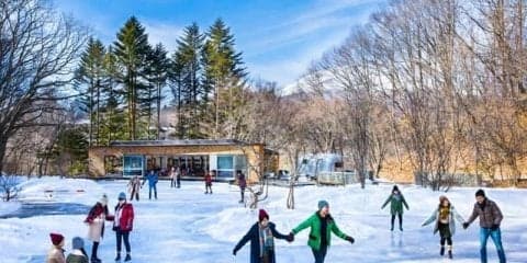 「ケラ池スケートリンク」に寒さだけで凍らせる天然氷エリアが12/20オープン