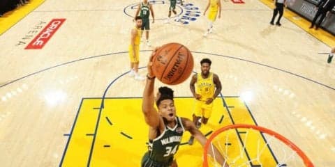 新スタイルに生まれ変わったバックス、ウォリアーズをオラクル・アリーナで撃破