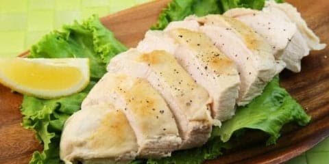 食べないなんてもったいない！鶏むね肉の意外な効果とは