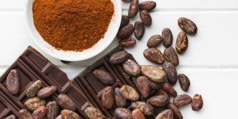 間食にチョイス！高カカオチョコレートが注目されている理由