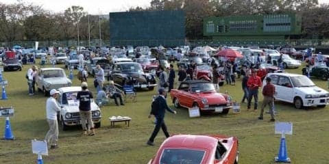 野球場に名車が大集合…クラシックカーフェスティバル in 北本きくまつり