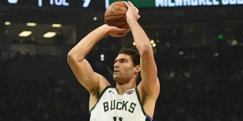 好調バックスの『ストレッチ5』、ブルック・ロペスが3ポイントシュートを量産中