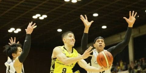 トランジションで流れを変えたサンロッカーズ渋谷、三河に逆転勝利し初の連勝