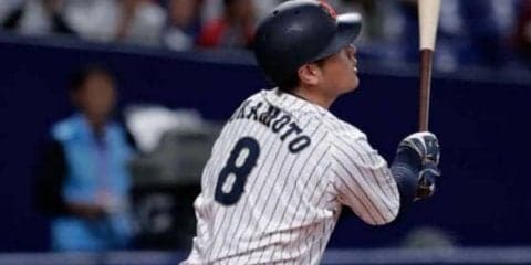 【日米野球】侍ジャパンが7回に反撃、同点追いつく　代打山川の左中間二塁打などで一挙4点