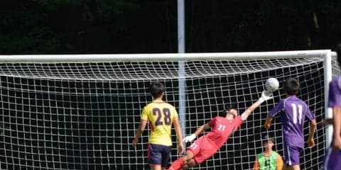 【ソッカー（男子）】＜コラム＞躍動する３年生たち。 荒鷲が再び高く翔ぶために--。