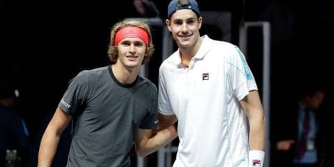 ズベレフとイズナー。年の差12歳の二人が試合中に見せた意外な仲の良さ[Nitto ATPファイナルズ]