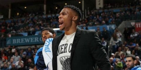 ラッセル・ウェストブルックがコンタクトを含む練習に参加、間もなく復帰か？