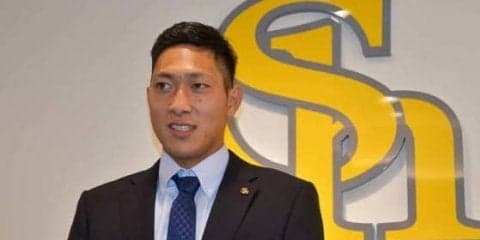 ソフトバンク・ドラ1吉住が現状維持でサイン　初の契約更改に「緊張しました」