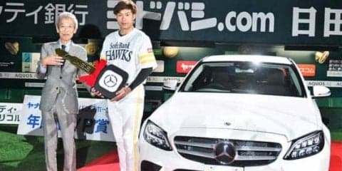 鷹・柳田、3度目のベンツ獲得　ベンツオープンカーでのパレードは「一生の思い出」