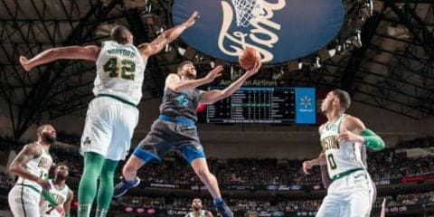 マブスに敗れ直近12試合で8敗目、スランプに直面のセルティックスが東7位に転落