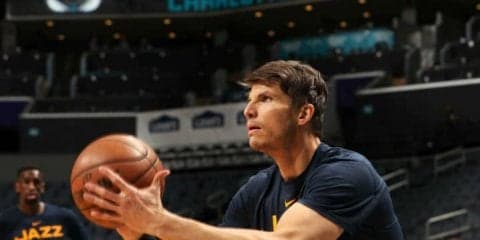 3ポイントシュート職人のカイル・コーバー、ジャズ『再デビュー戦』で勝利に貢献